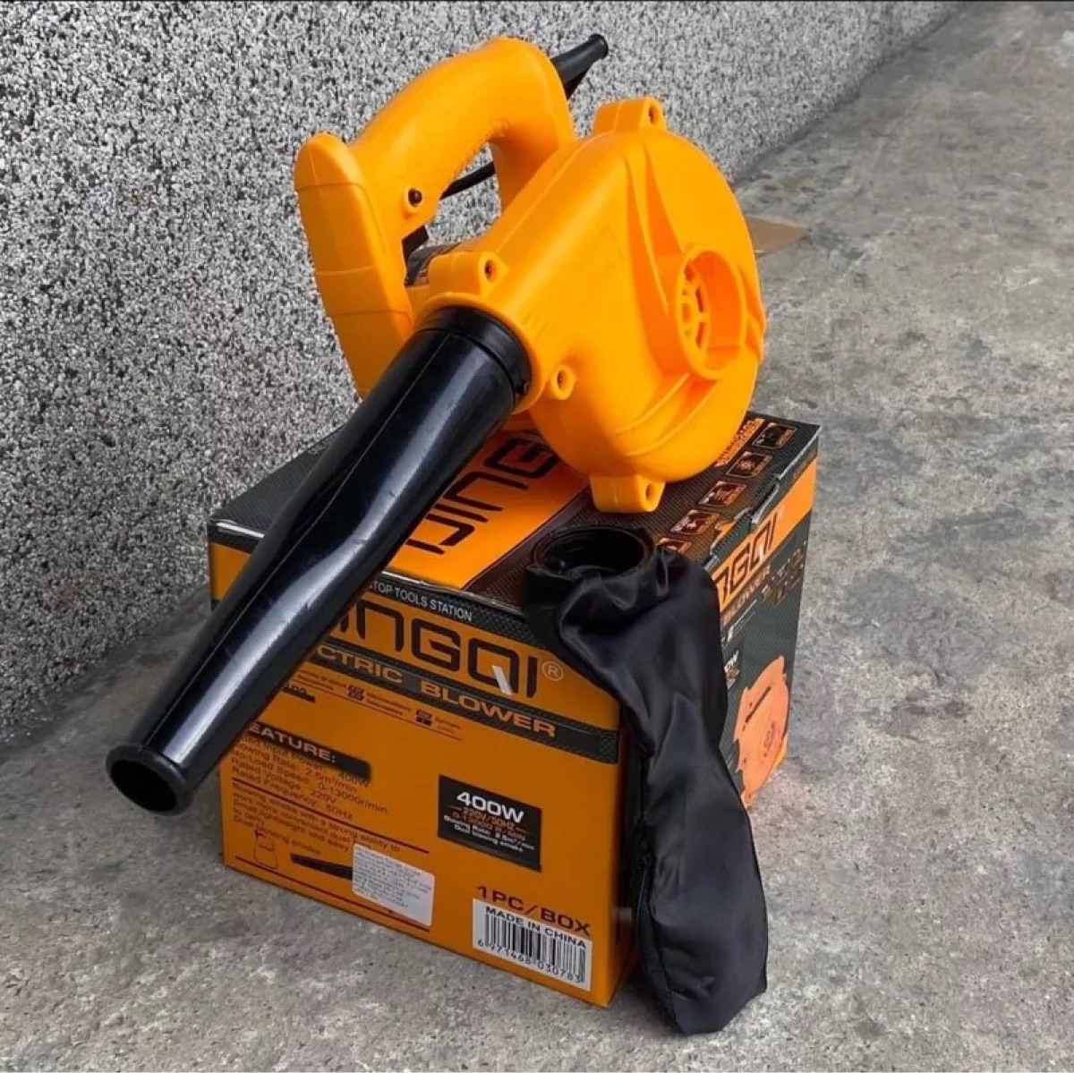 Souffleur et aspirateur double fonction