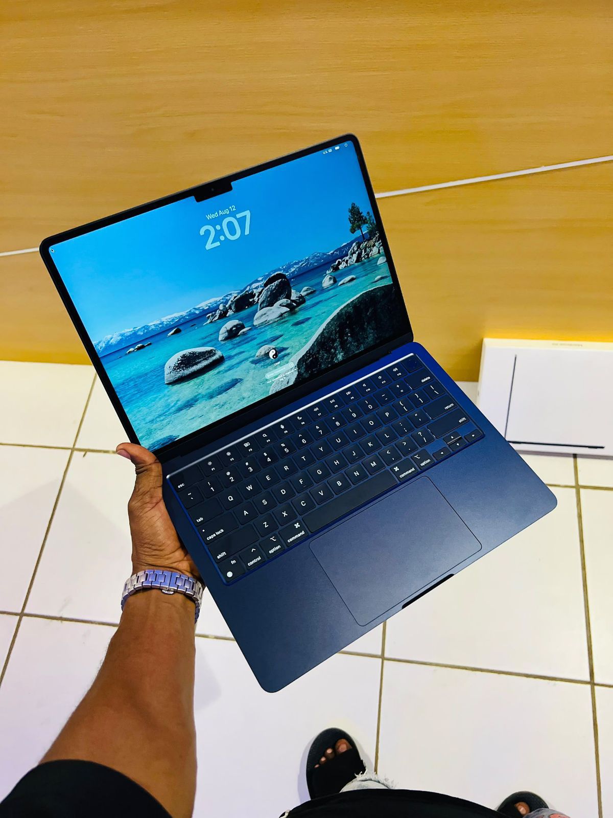 Apple MacBook Air M2 13” – 256Go 8ram