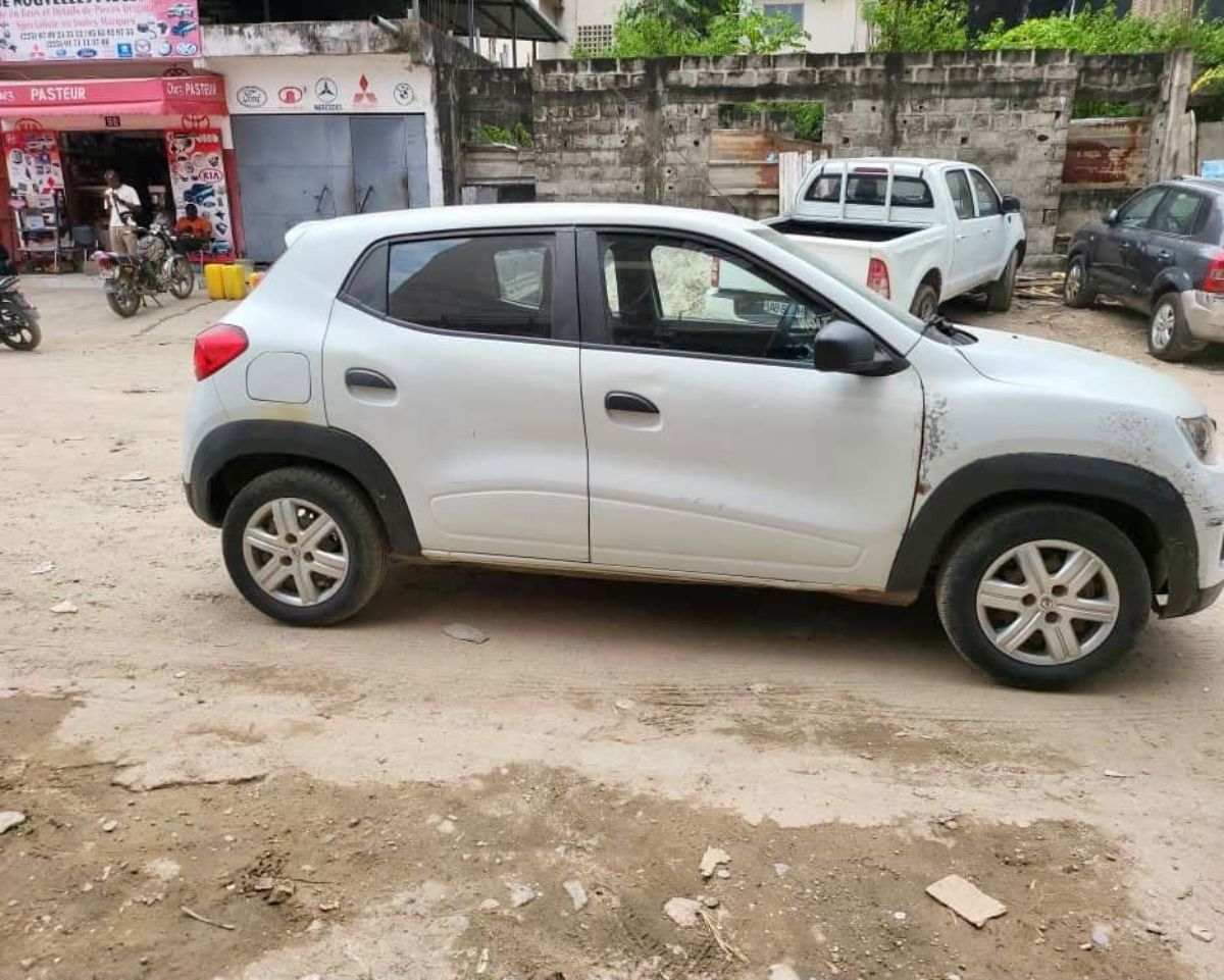 RENAULT KWID - photo 2