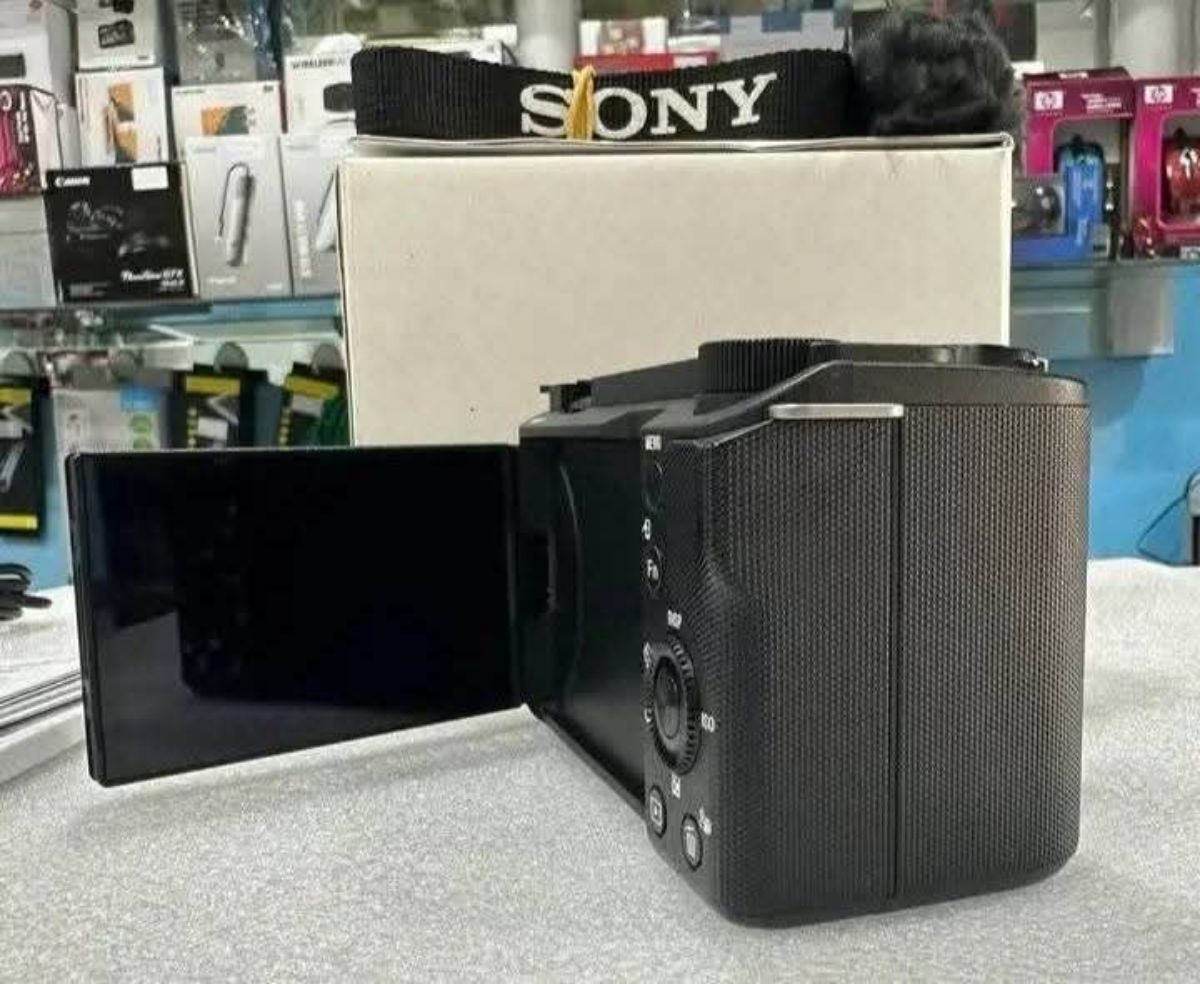 Sony ZV E10 Mark II objectif 16-50mm OSS II - photo 2