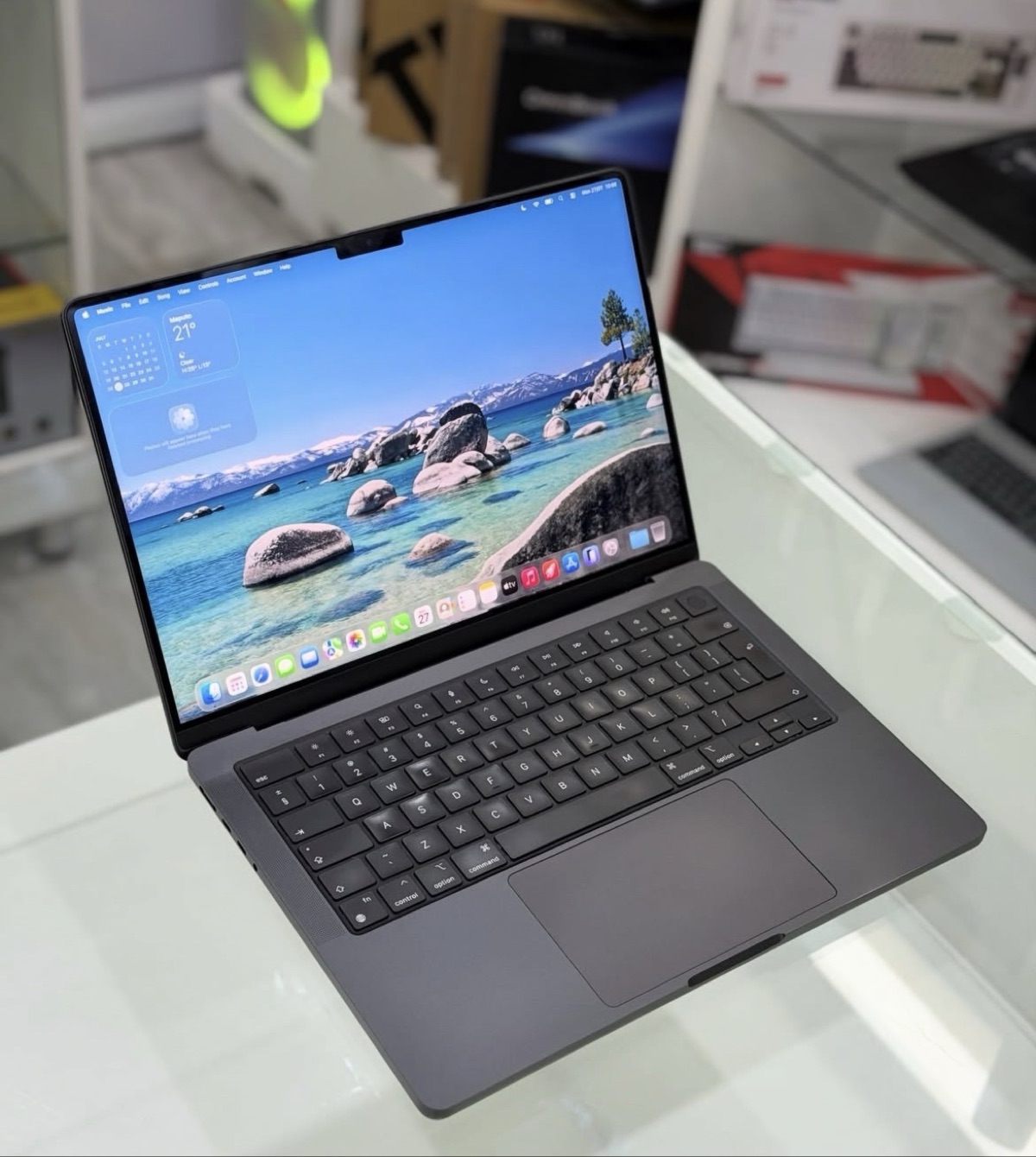 Apple MacBook M4 Max 16&Prime; – 1To 48Ram - photo 5