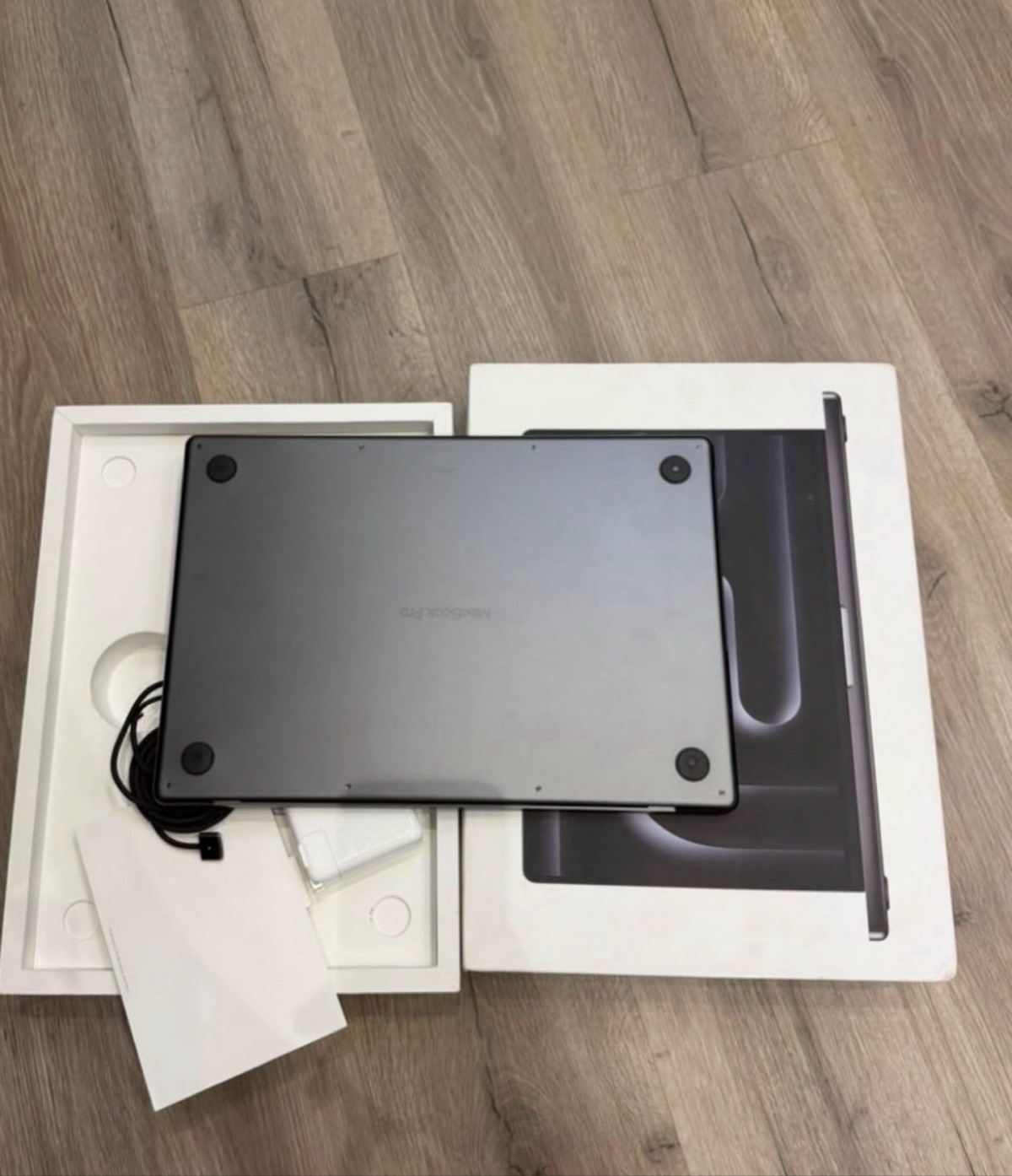 Apple MacBook M4 Max 16&Prime; – 1To 48Ram - photo 4