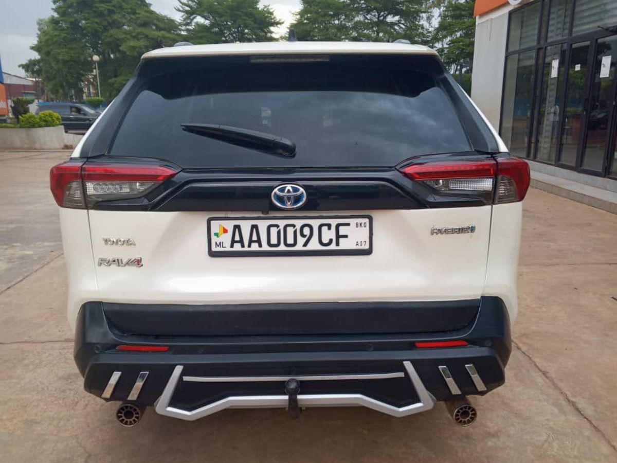 Toyota RAV4 hybride a vendre - photo 2