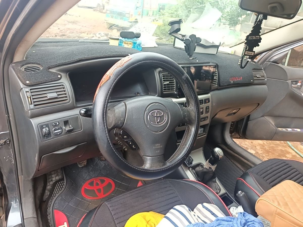 Toyota Corolla 2003 - photo 2