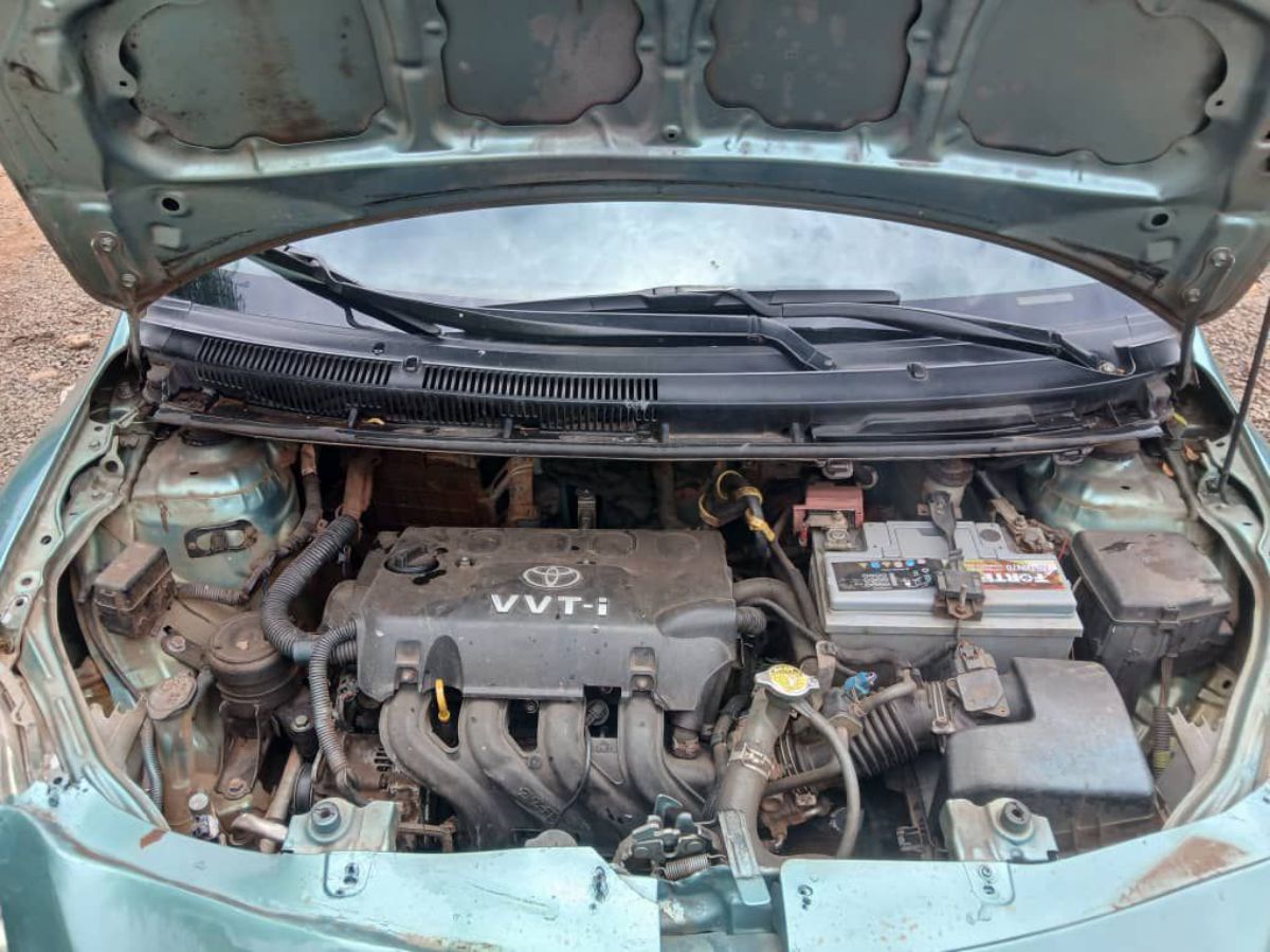 Toyota yaris - photo 3