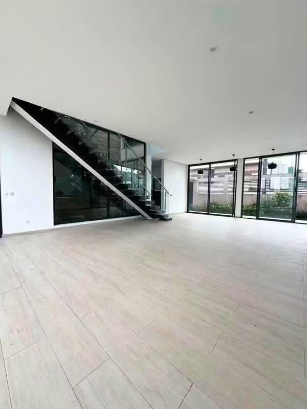 Duplex haut standing de 6 pièces A LOUER - photo 2