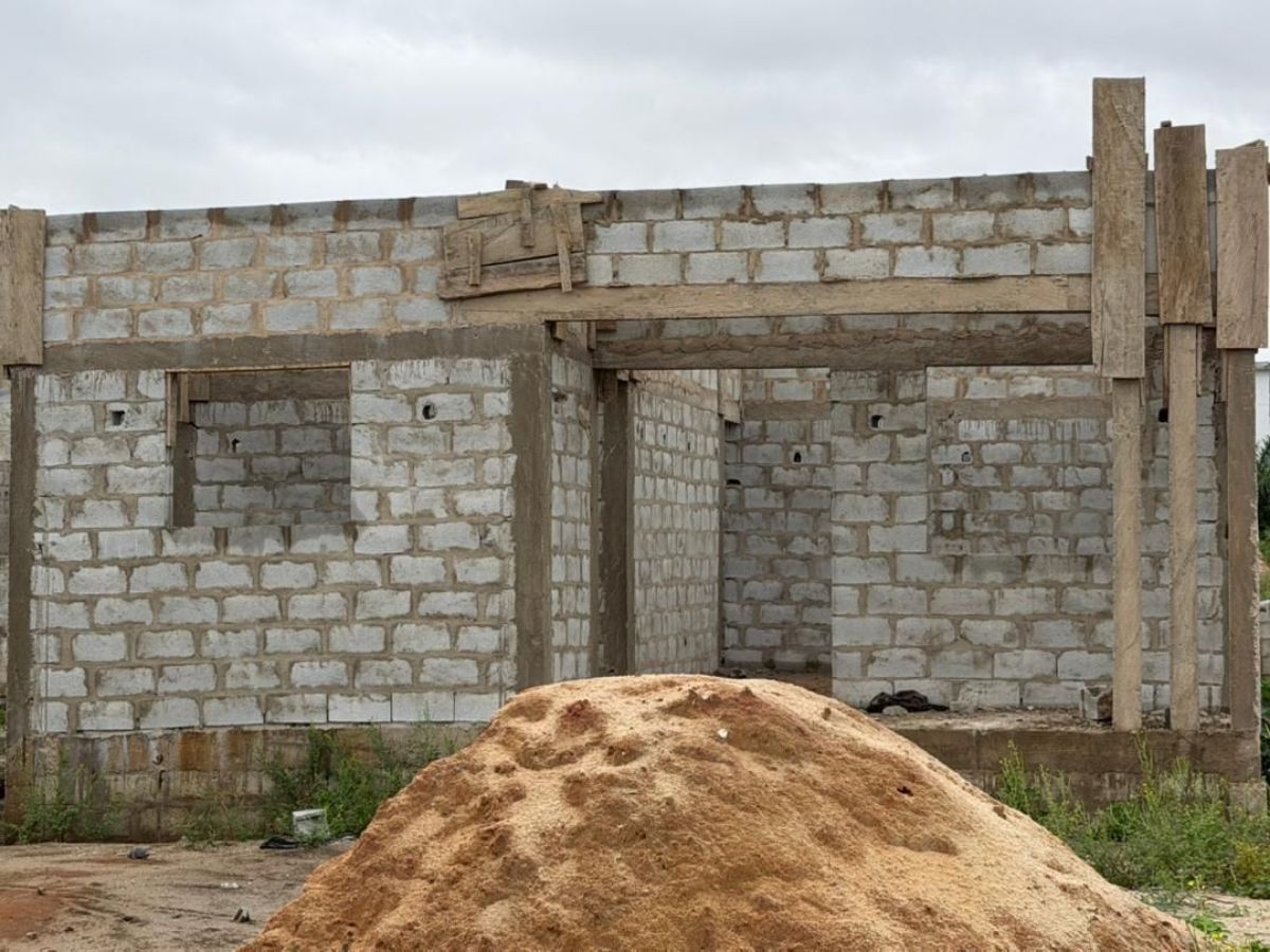 VILLA BASSE DE TYPE 4 PIÈCES 200m² EN VENTE