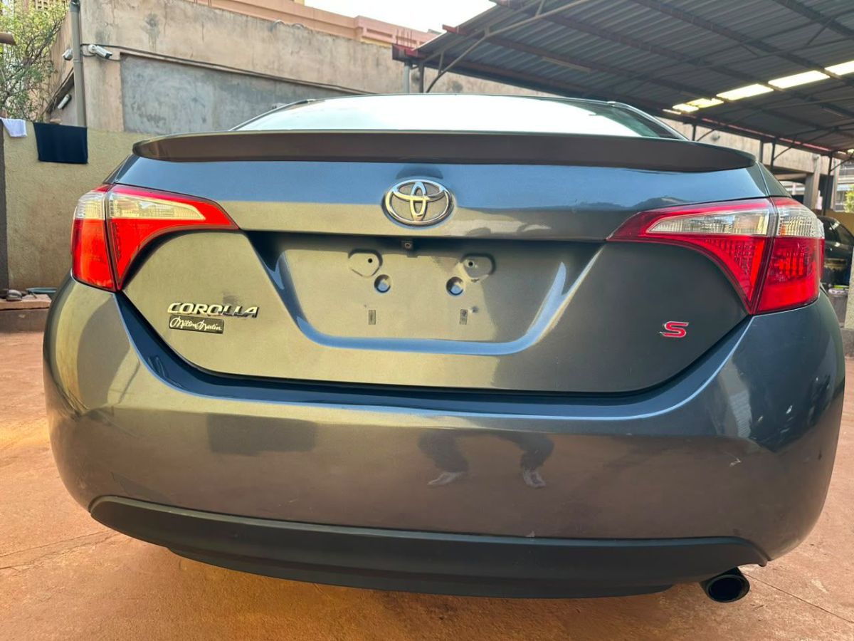TOYOTA COROLLA S – ANNÉE 2015
🇺🇸 venue des Usa - photo 3