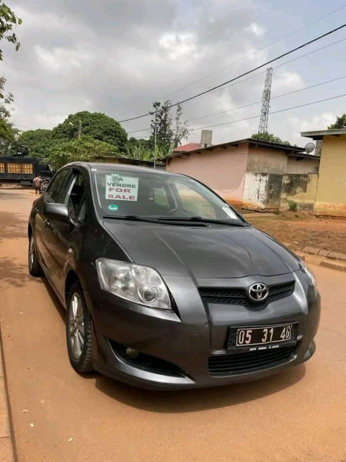 Toyota Auris - photo 2