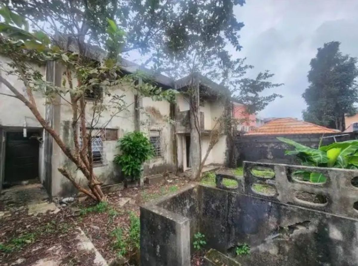 Villa inachevée en vente