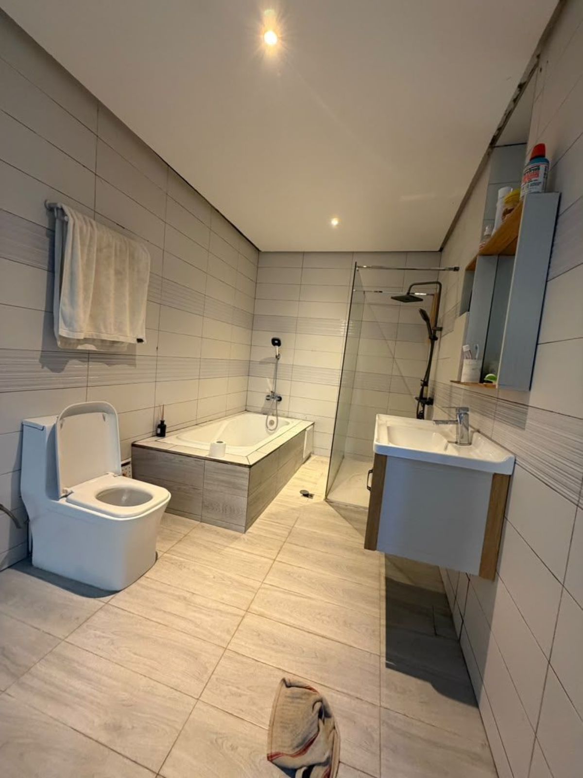 APPARTEMENT 4PIÈCES EN VENTE - photo 2