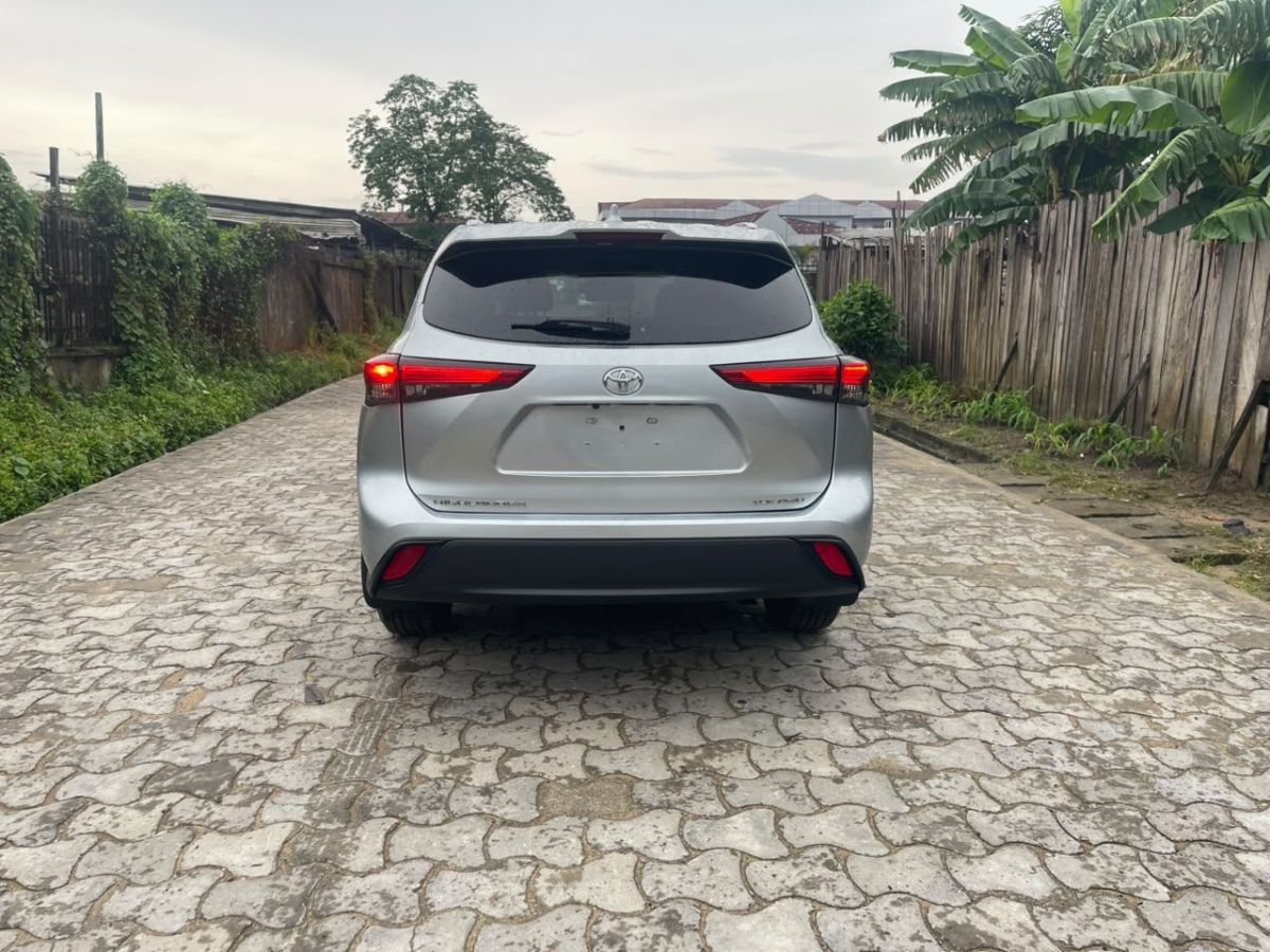 Toyota Highlander Année 2023 Occasion d&rsquo;Europe - photo 3