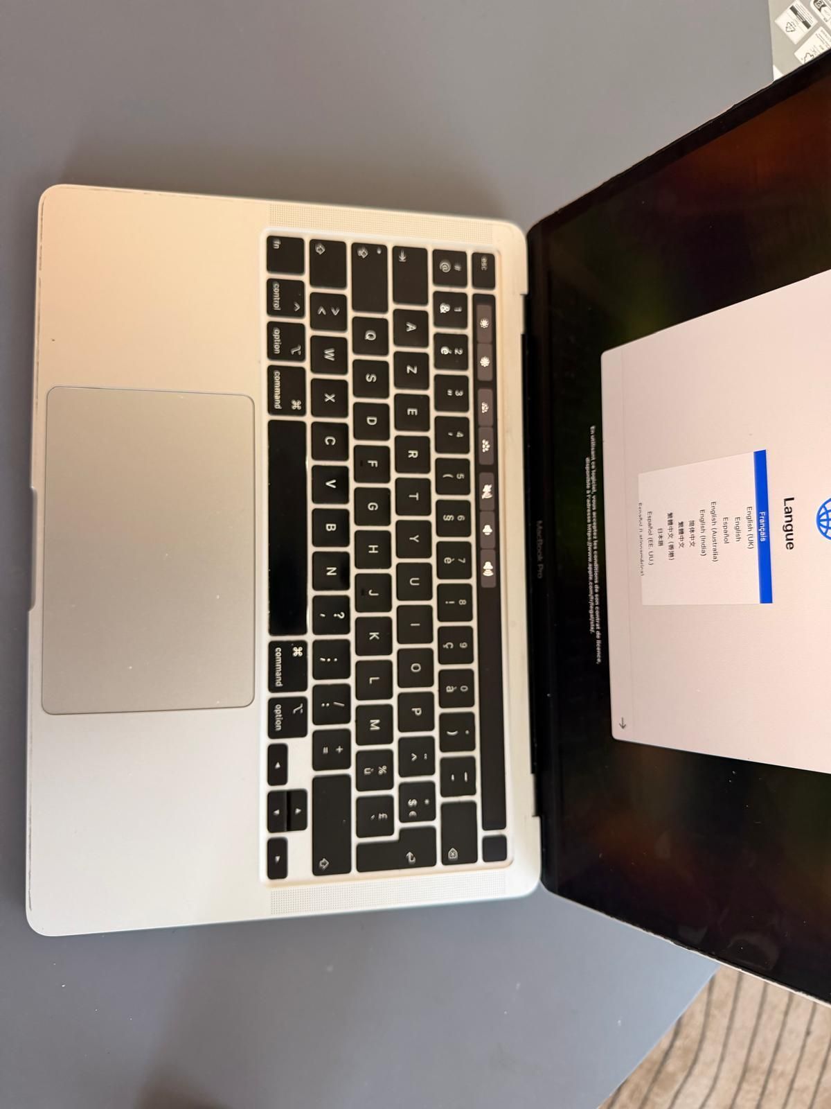 MacBook Pro 2020,
Processeur Intel Core i5 quadri - photo 3