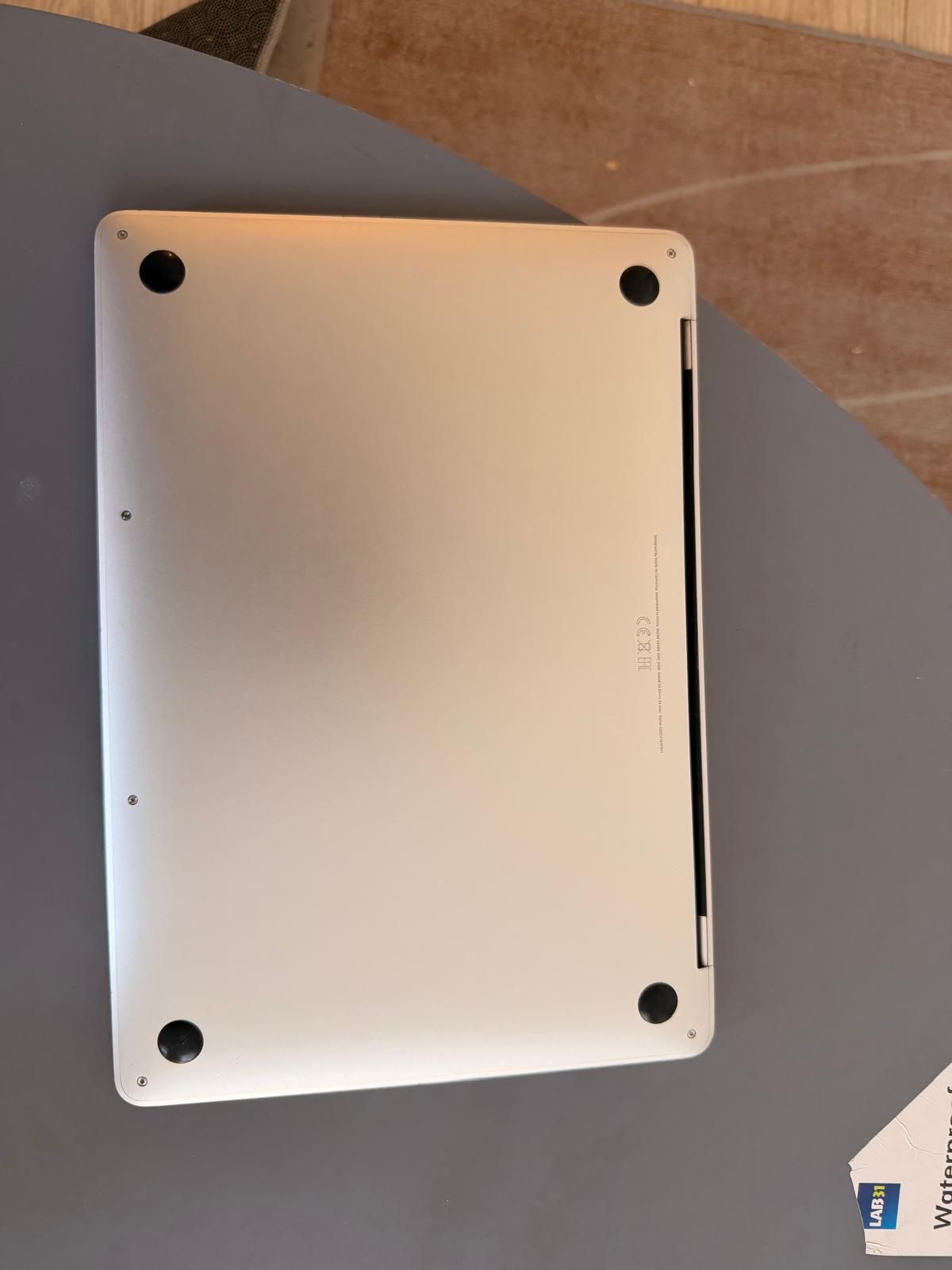 MacBook Pro 2020,
Processeur Intel Core i5 quadri - photo 2