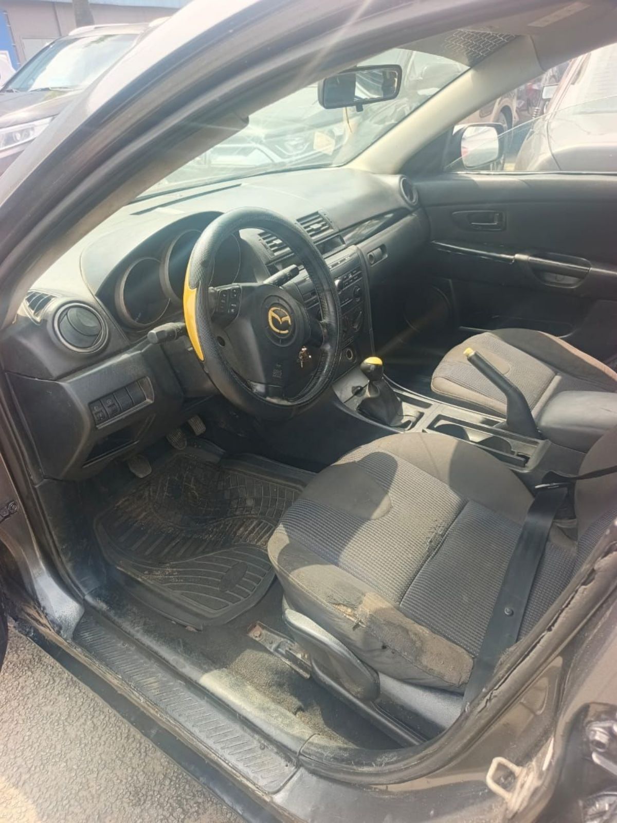 Mazda 3 Année 88 👉 Boi