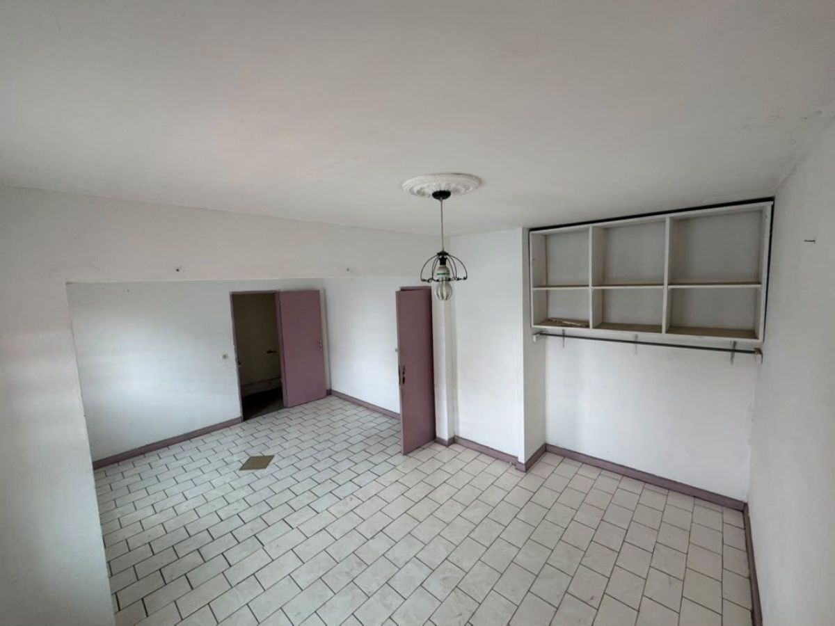 VILLA DE 3CHAMBRES À KOTTO - photo 2