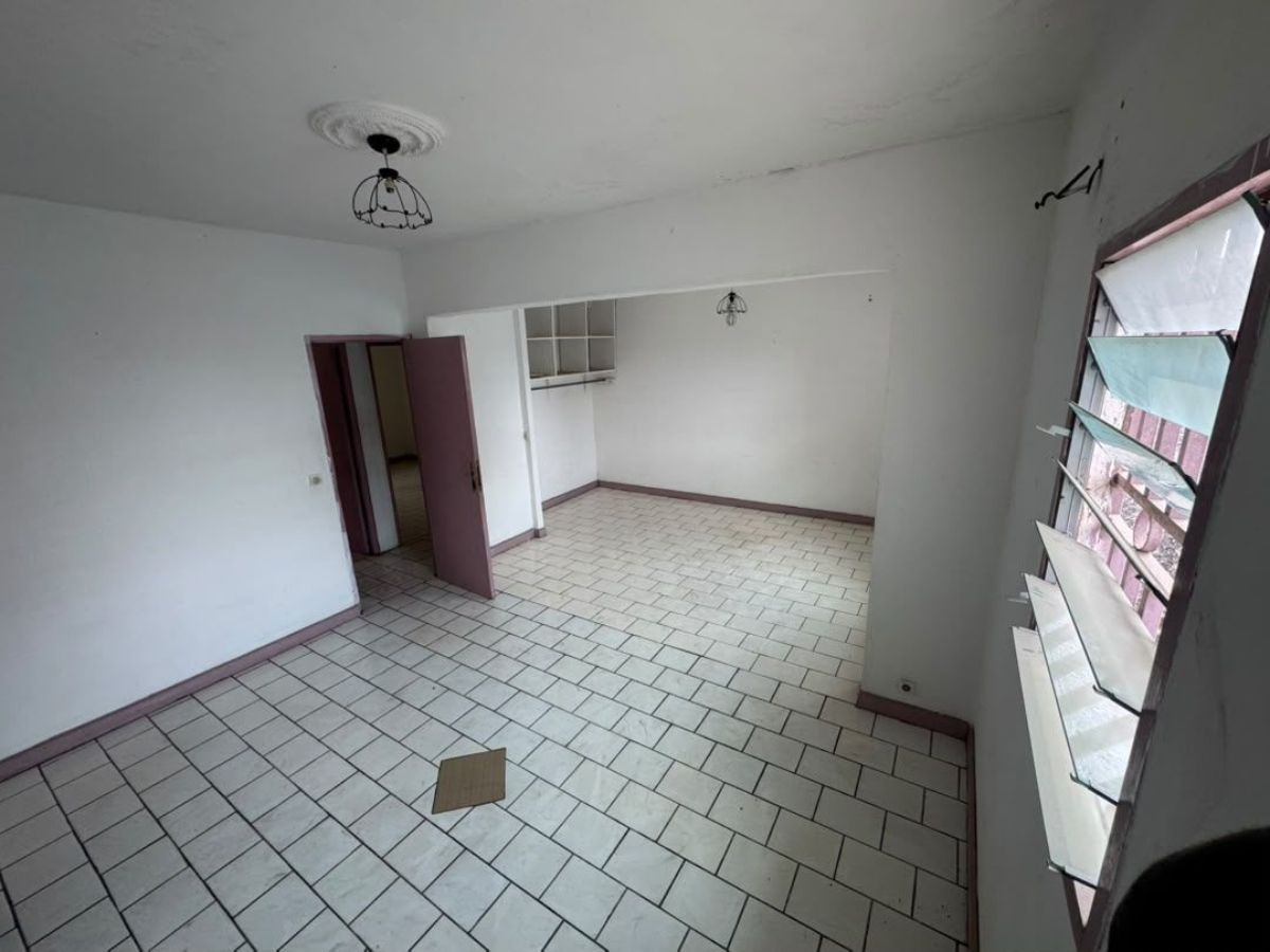 VILLA DE 3CHAMBRES À KOTTO - photo 3