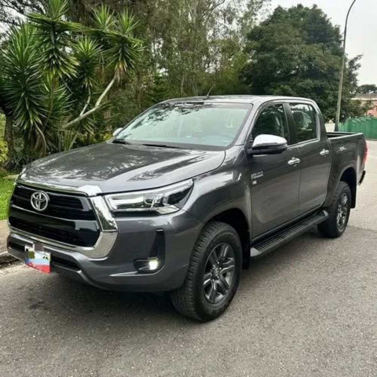 LOCATION D&rsquo;UNE FLOTTE DE 25 PICK-UP HILLUX - photo 2