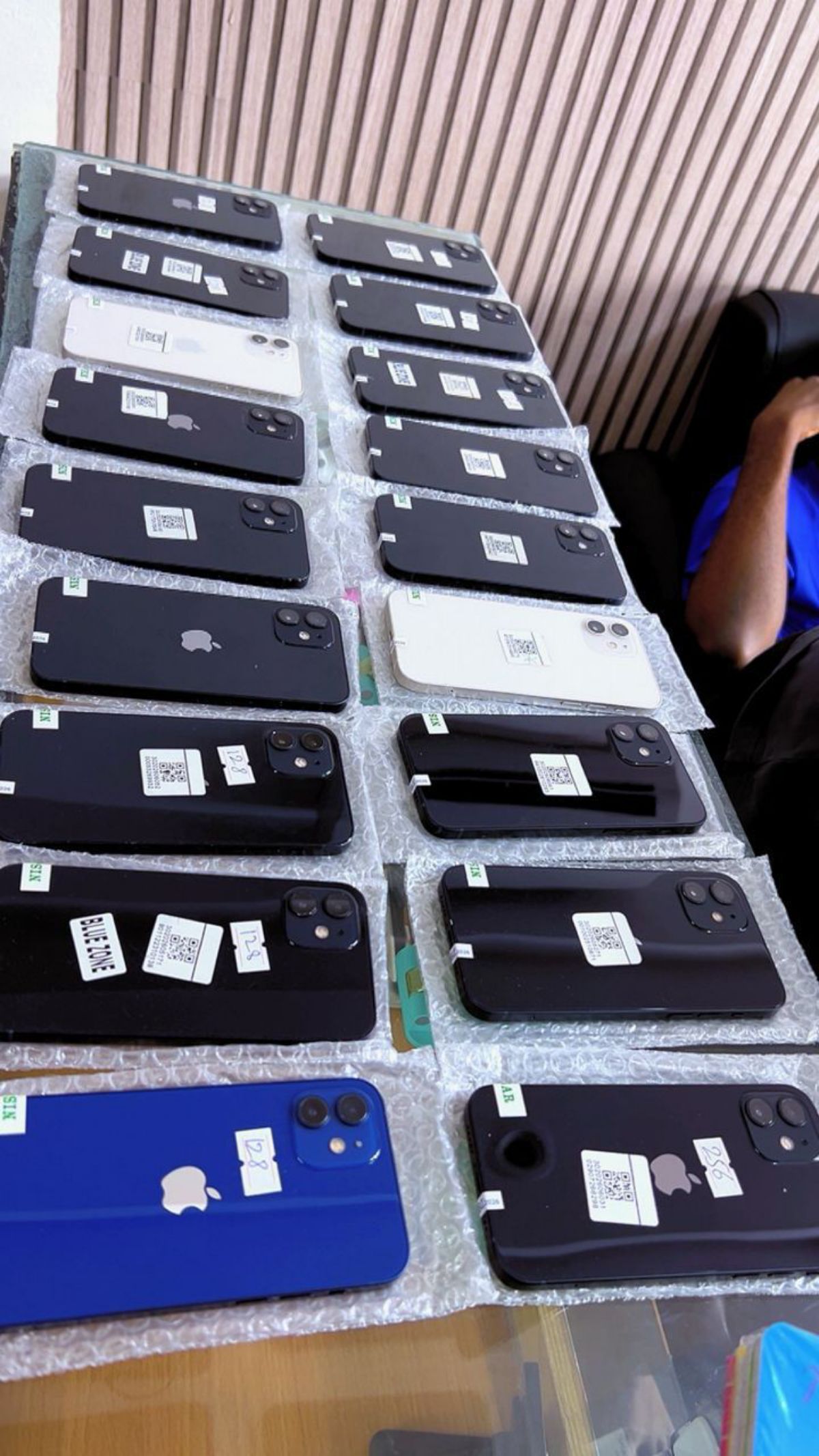 IPHONE 12 VERSION AMÉRICAINE 128G