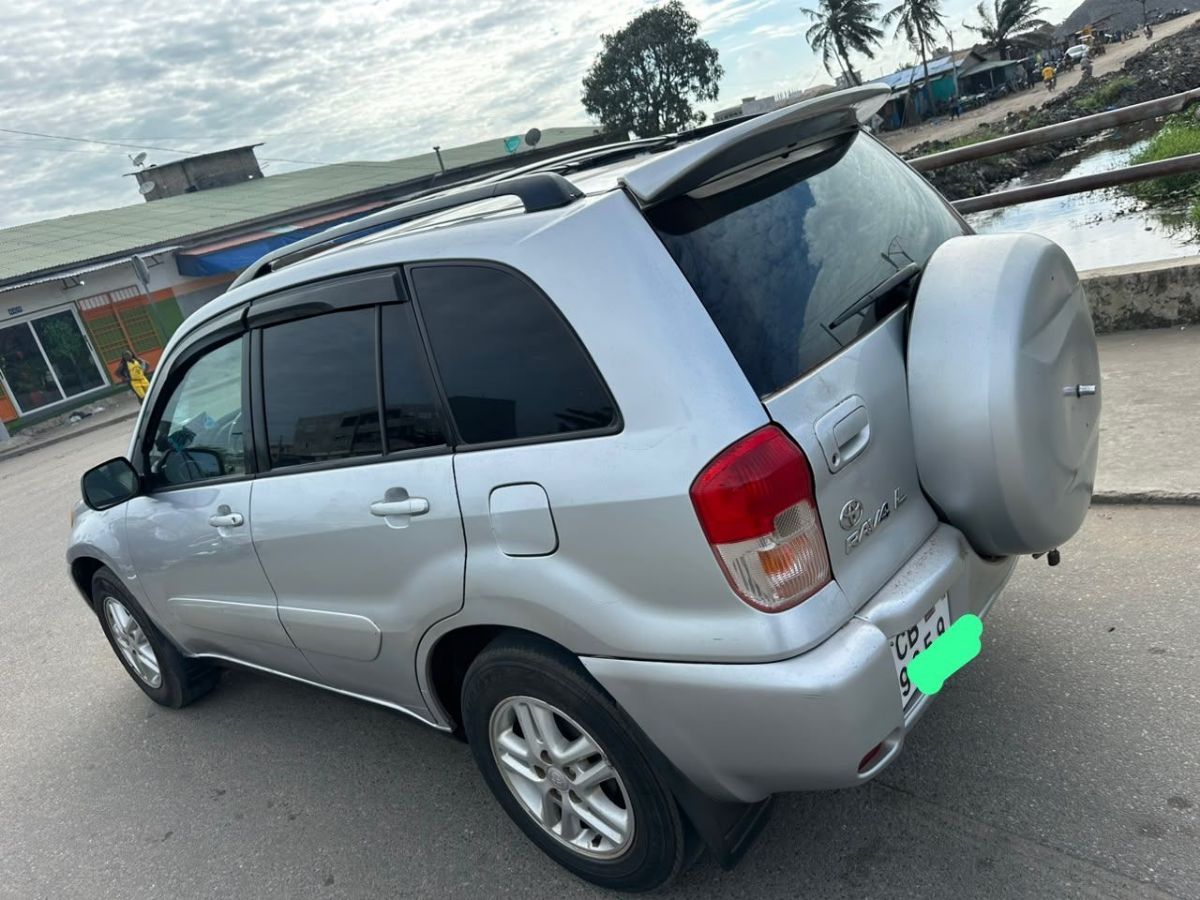 TOYOTA RAV4 ANNEE 2003 - photo 2