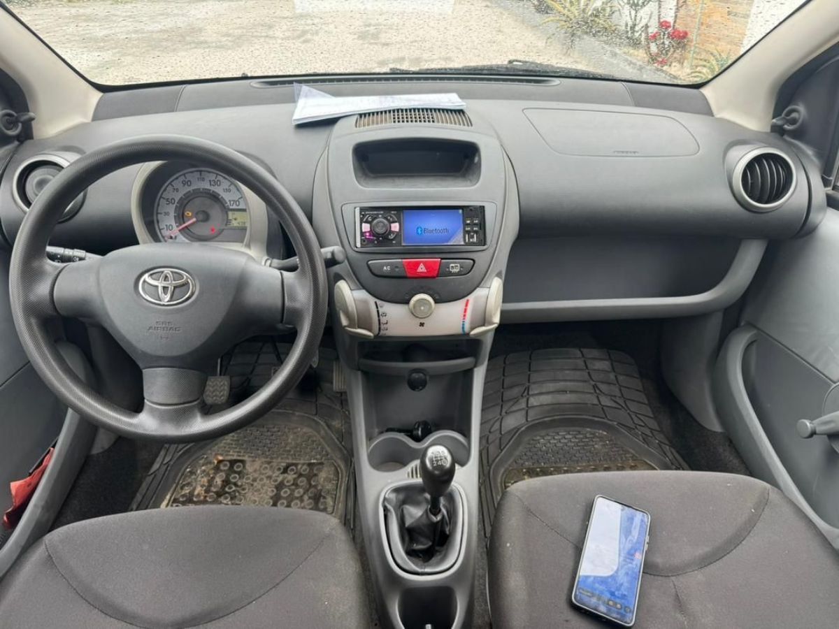 TOYOTA AYGO MANUEL ANNÉE 2007 - photo 3