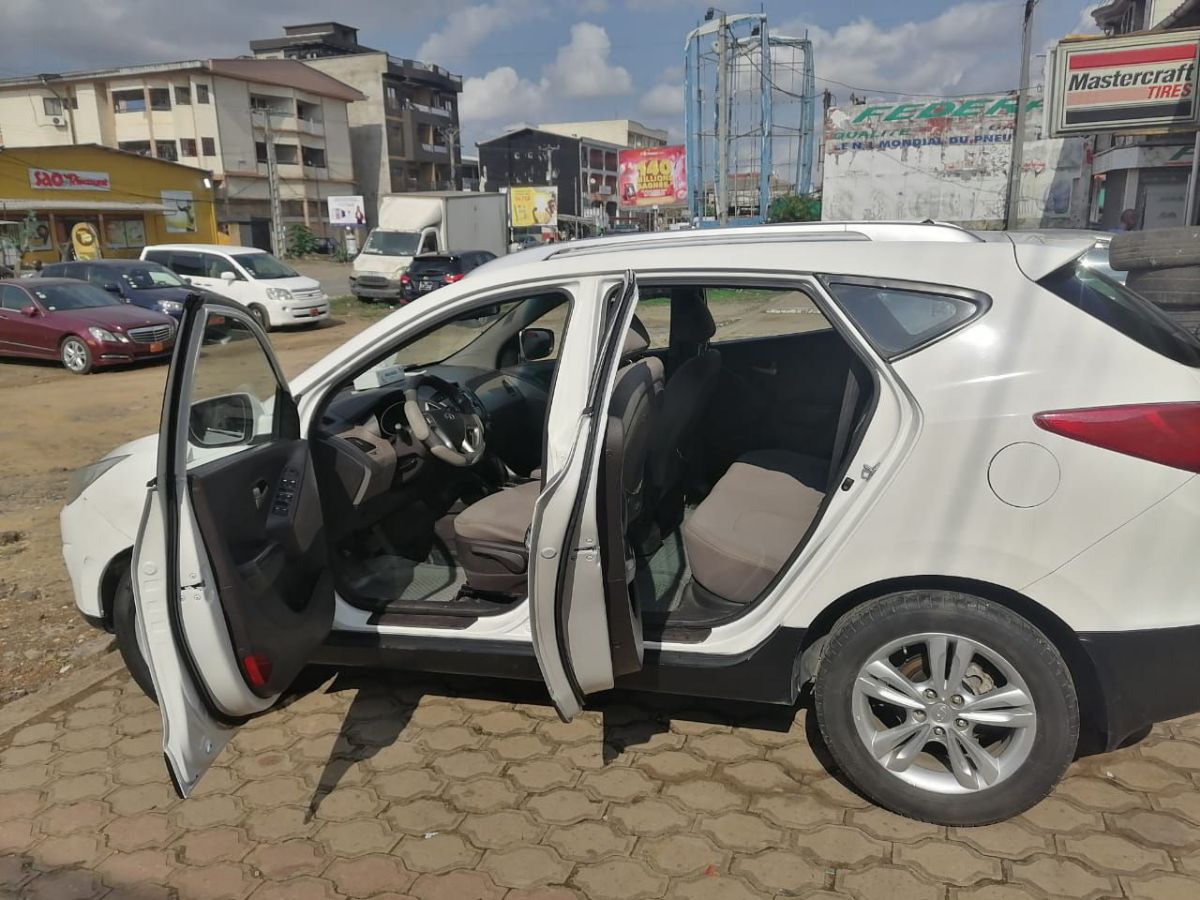 HYUNDAI TUCSON ESSENCE 4 CYLINDRE AUTOMATIQUE - photo 3