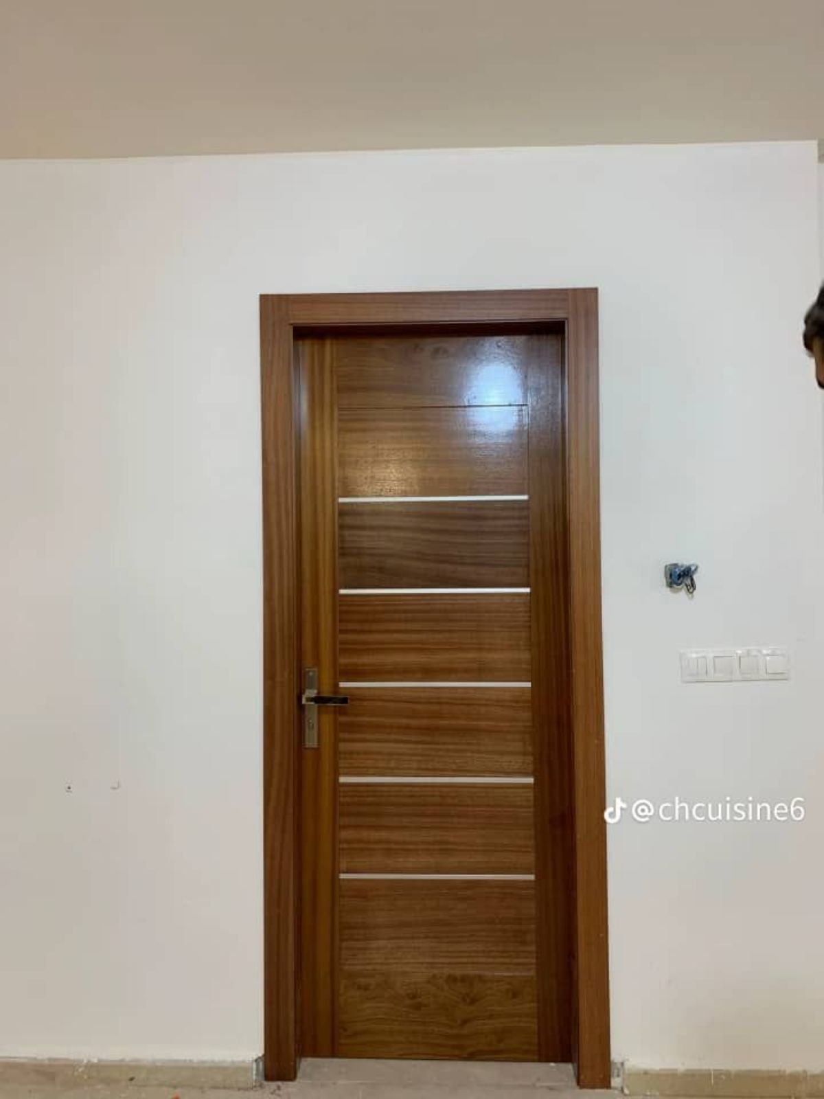 Chambre à coucher et porte - photo 2