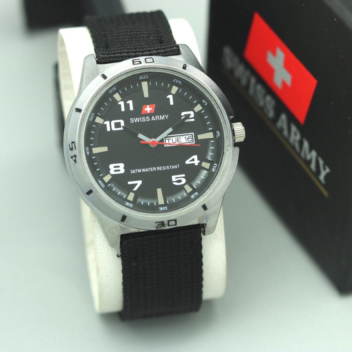 Montre suisse - photo 3