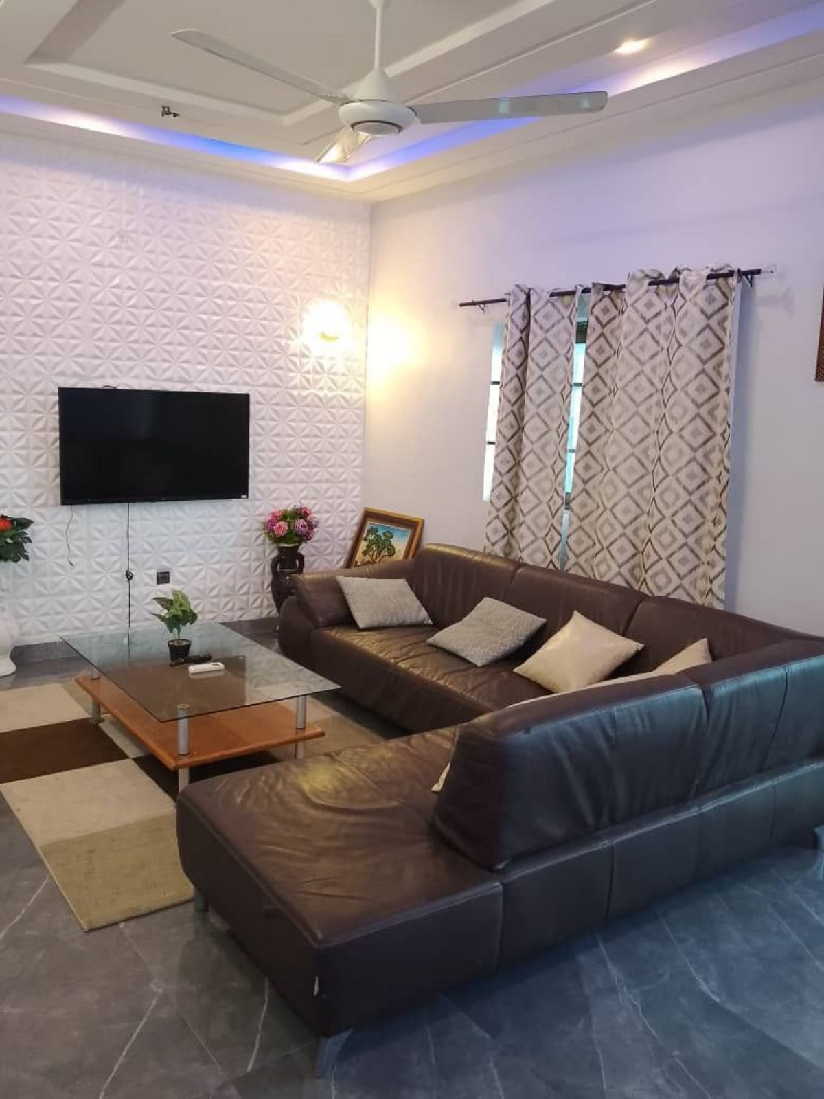 APPARTEMENT MEUBLÉ SITUÉ À FIDJROSSÈ AKOGBATO - photo 3