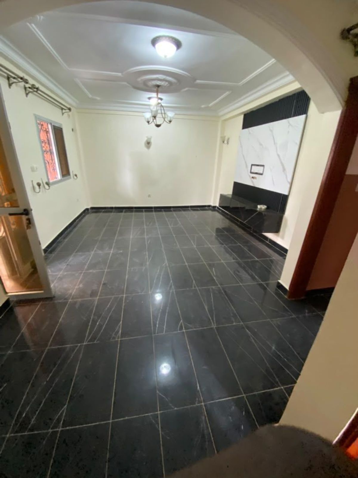 Appartement moderne en location - photo 2