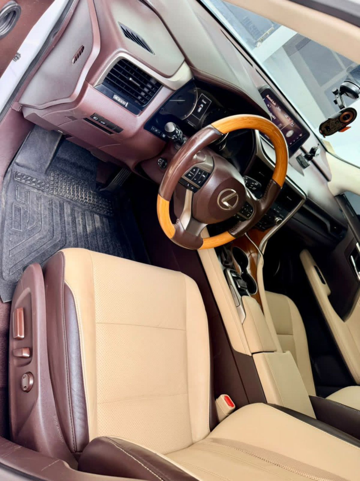 LEXUS RX 350 2017 Année: 2017 FULL OPTIONS M - photo 2
