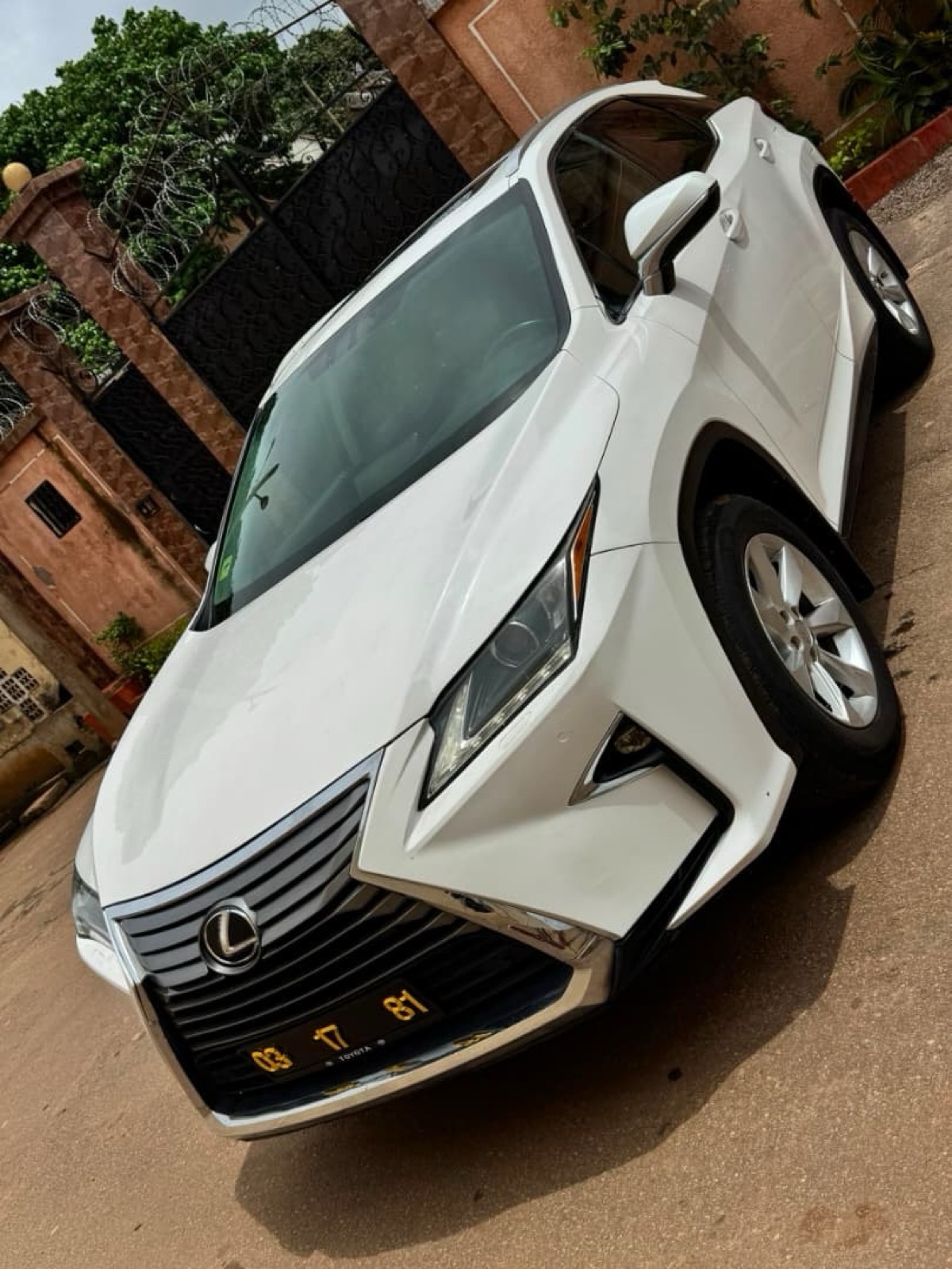 LEXUS RX 350 - photo 2