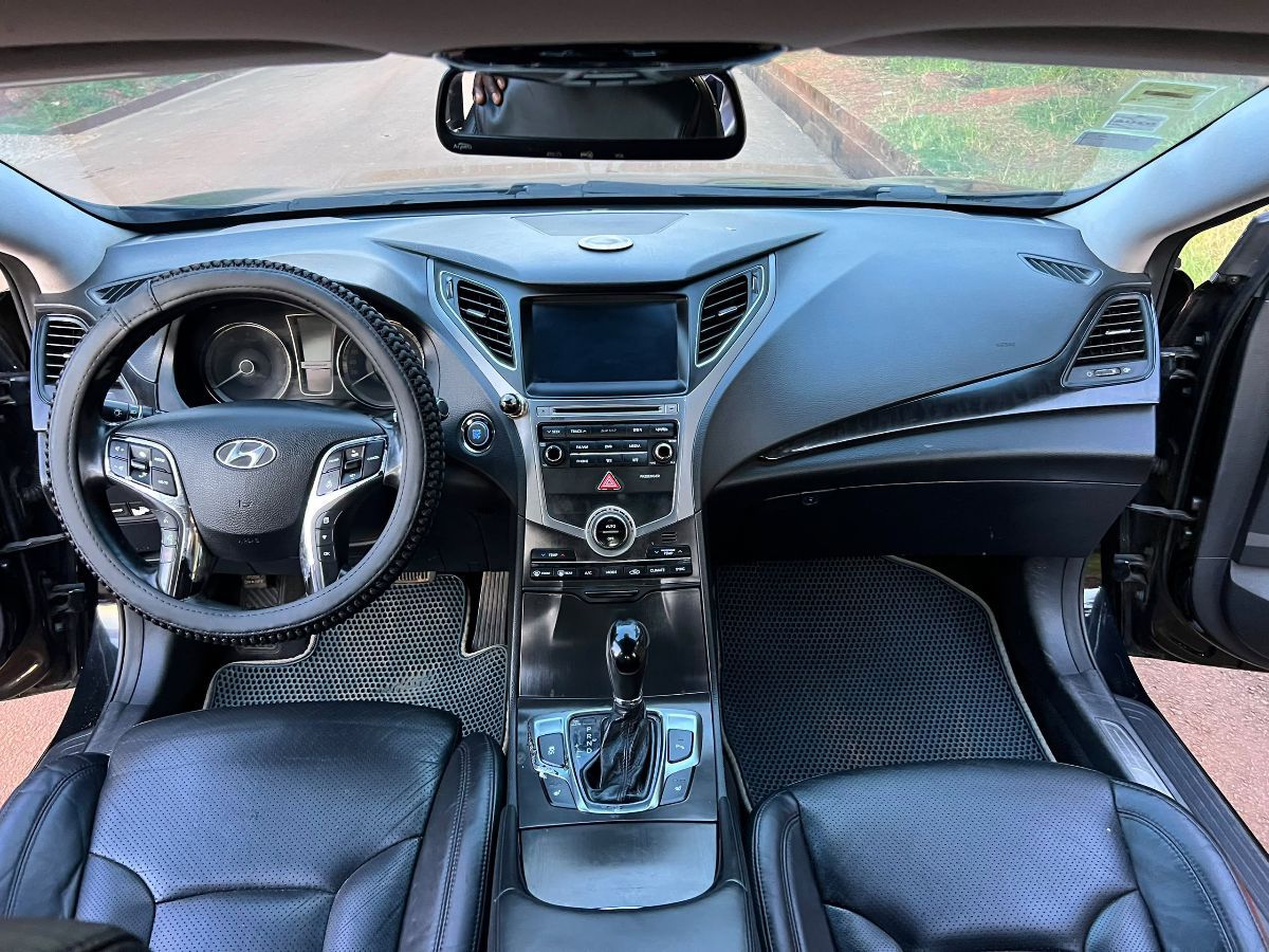 Hyundai Grandeur Sport 2015 extrêmement propre - photo 2