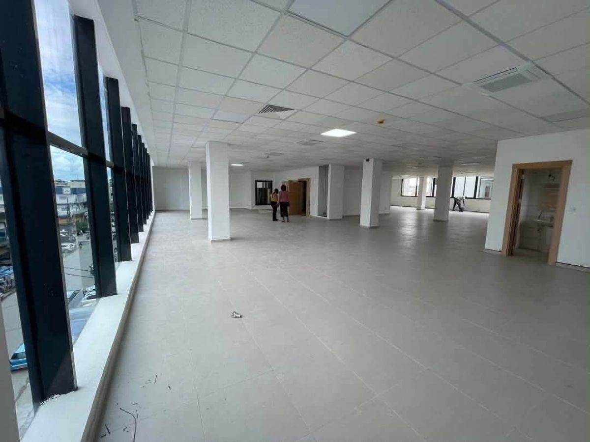 Bureau Open Space a louer a Bonapriso - photo 2