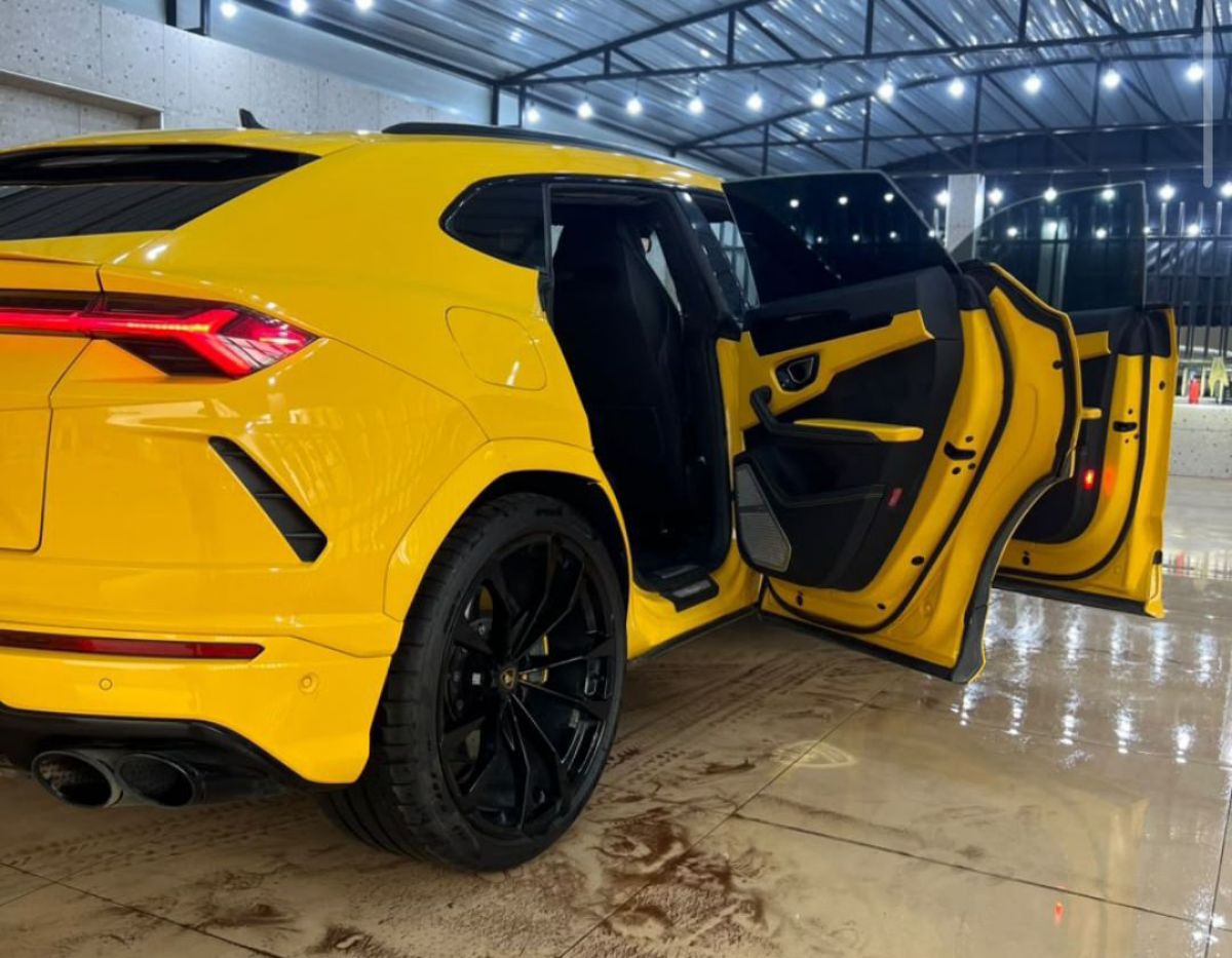 Lamborghini URUS - photo 3