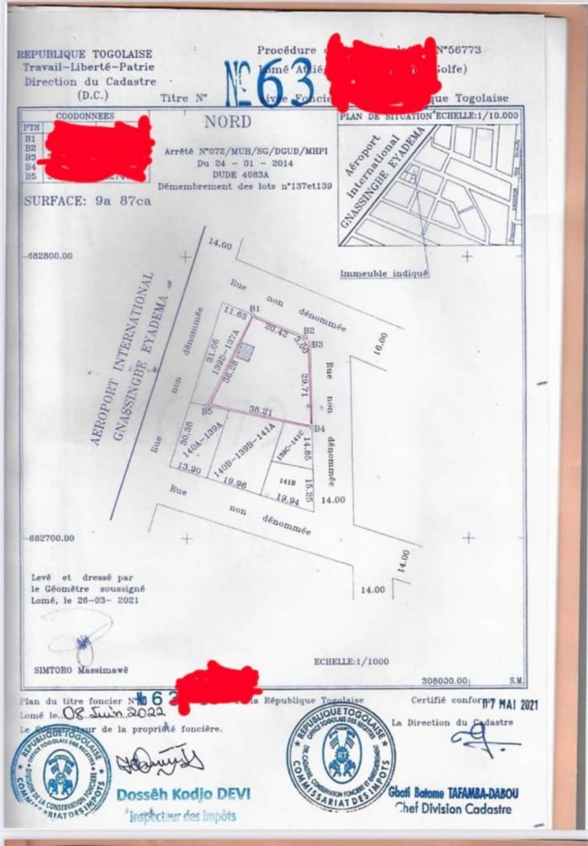 Un lot et 1/4 à Atiegou à côté de l&rsquo;aéroport