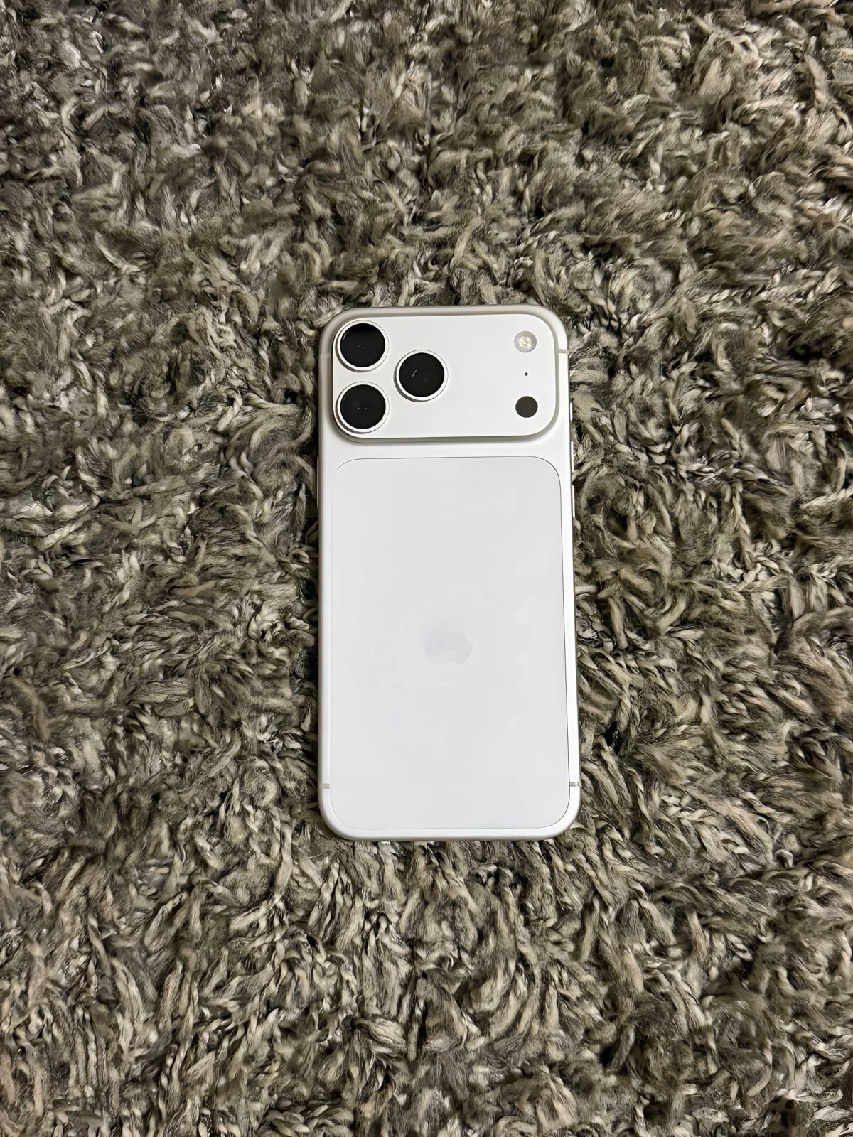 iPhone 17 pro max direct