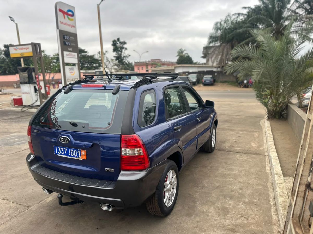 KIA SPORTAGE BOITE AUTO V6 ESSENCE