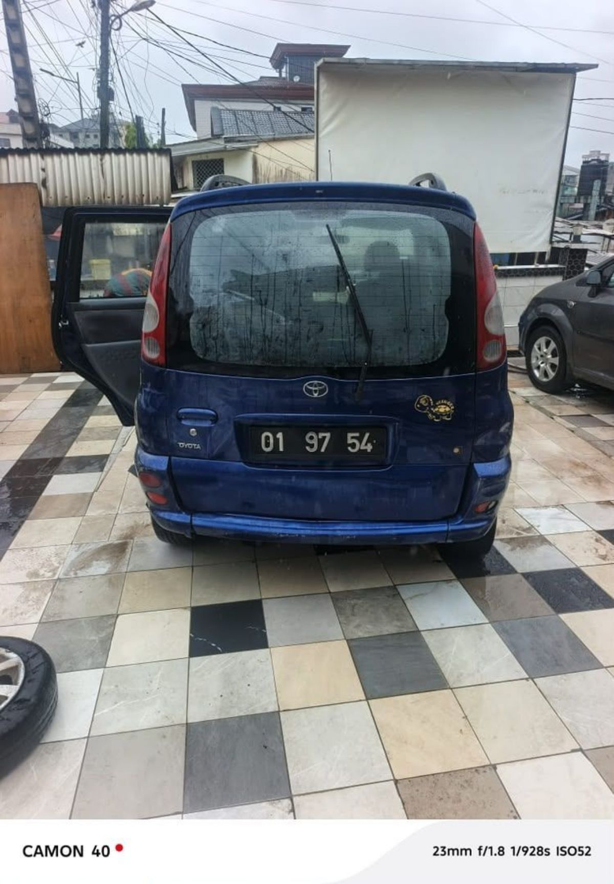 Toyota Yaris Verso - photo 2