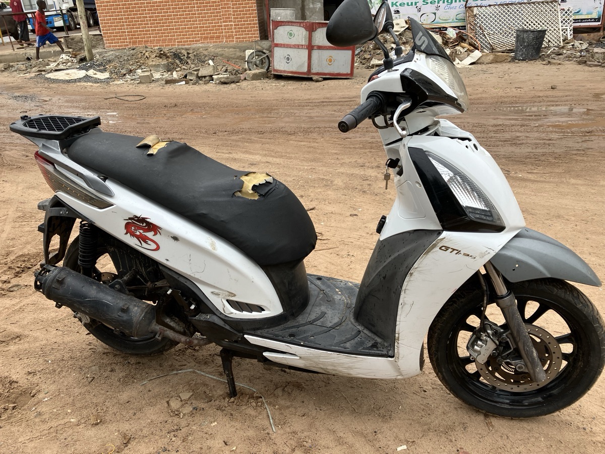 Kymco people gt 125 - photo 3