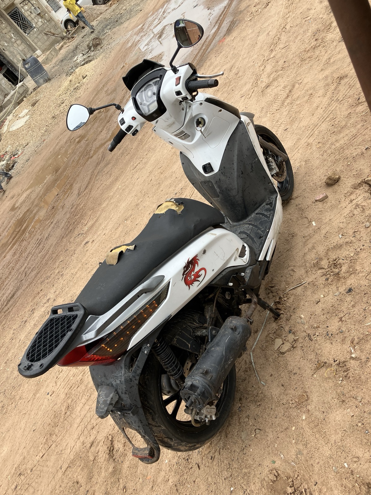 Kymco people gt 125 - photo 2