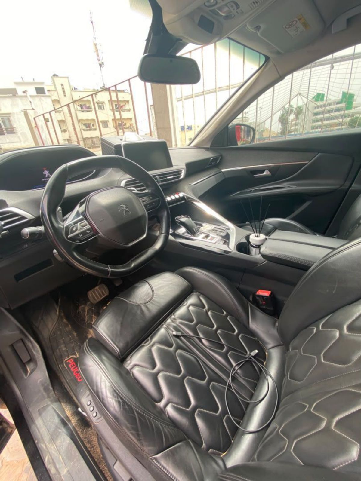 Peugeot 3008 année 2021 automatique essence - photo 3