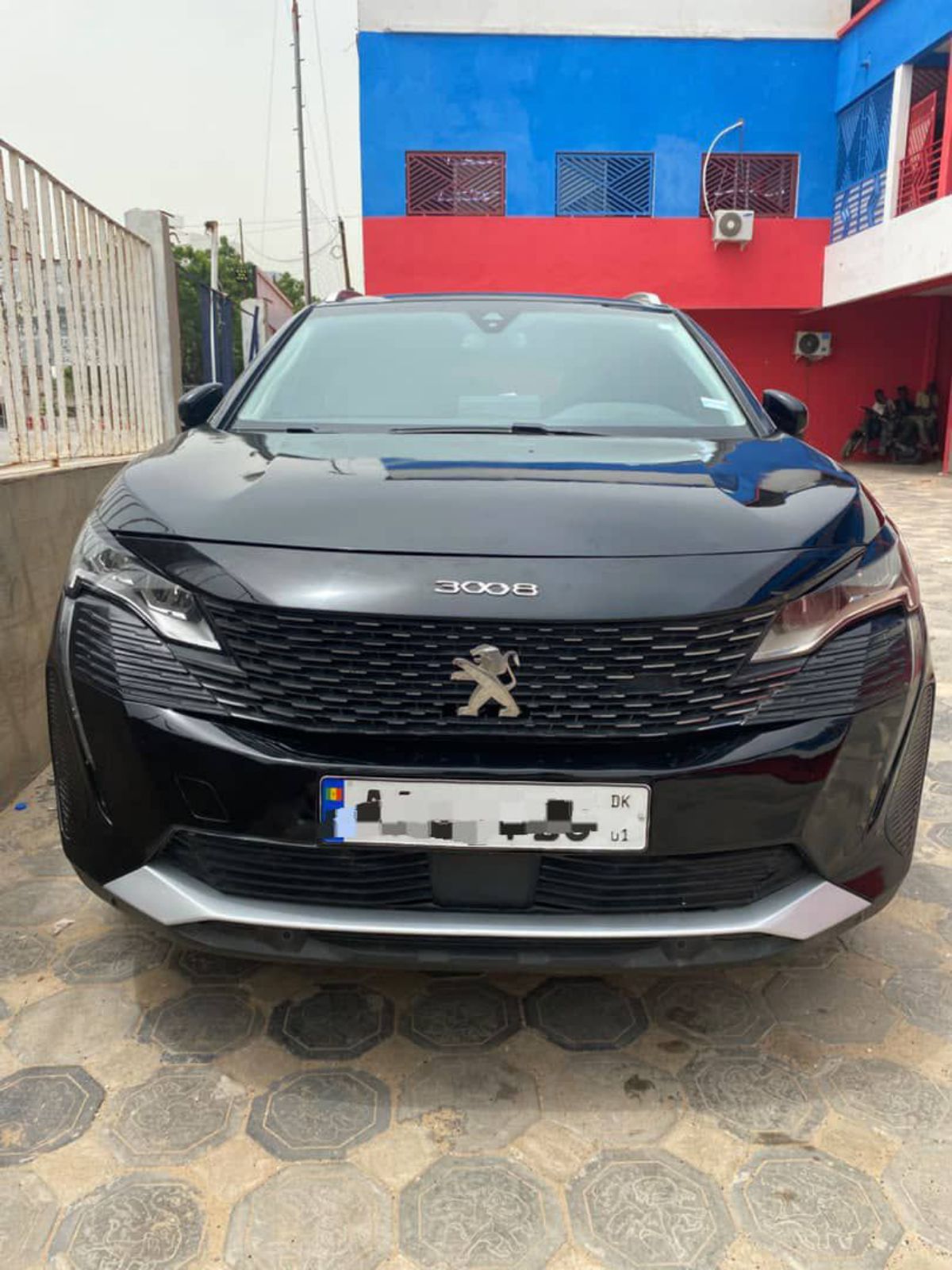 Peugeot 3008 année 2021 automatique essence