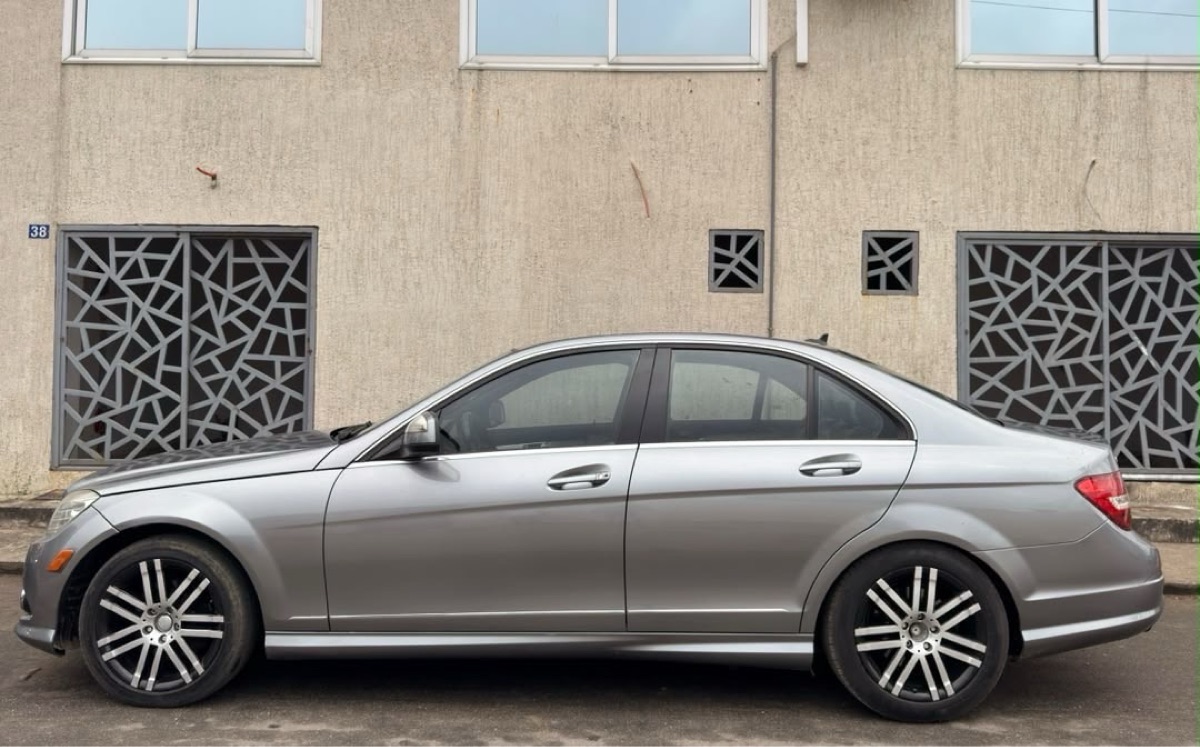 MERCEDES C350 Année 2009