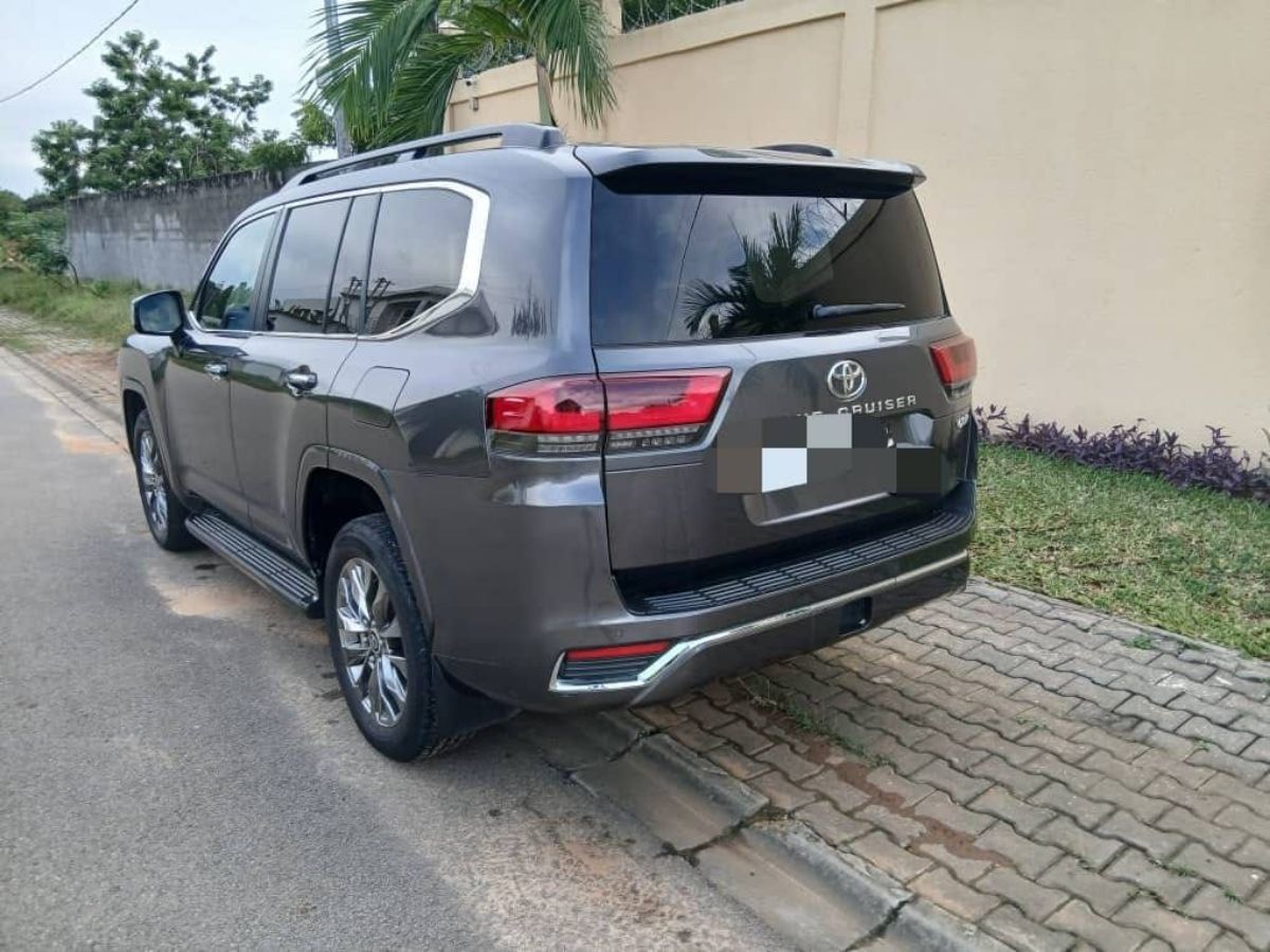 Toyota Land cruiser VXR 70ème Anniversaire, 2024 - photo 3