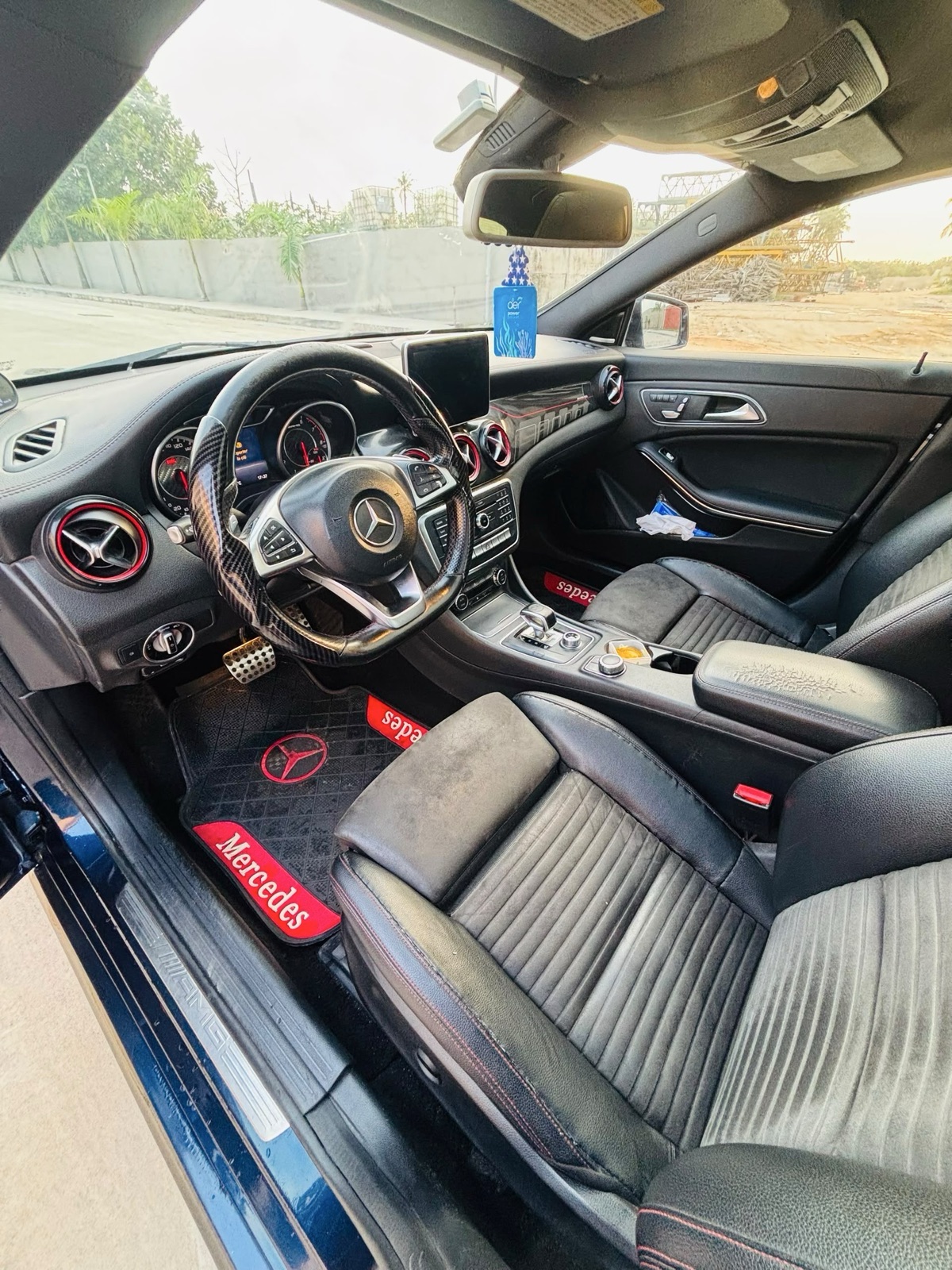 MERCEDES CLA 45 AMG - photo 2