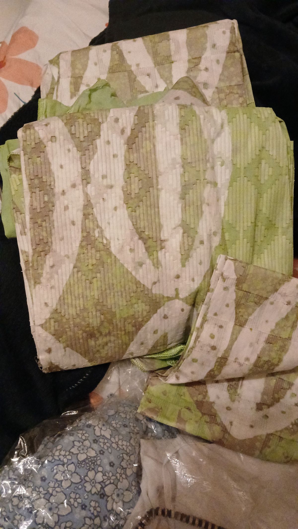 Complet thioup 4 pièces vert olive à vendre