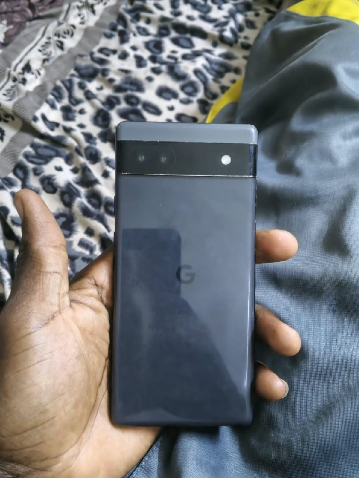 Pixel 6a fissuré 128gb - photo 3