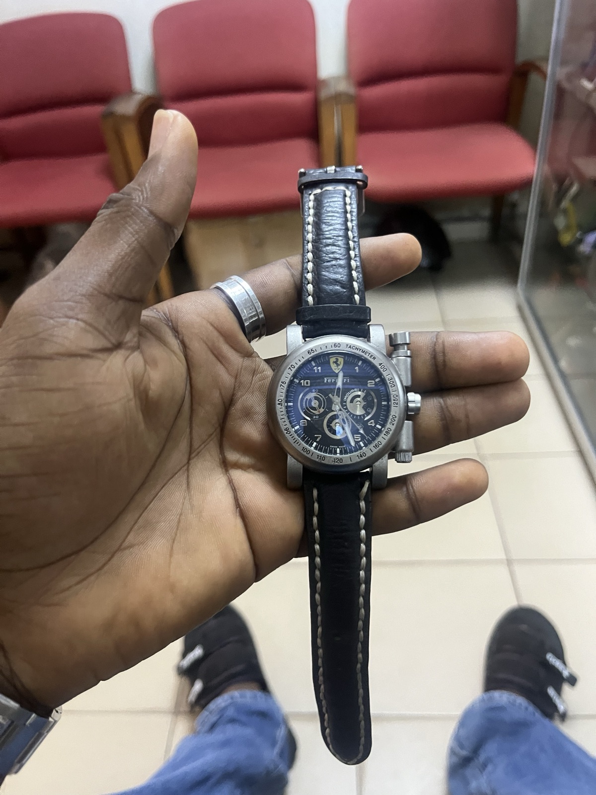 Montre venu vintage modèle Ferrari