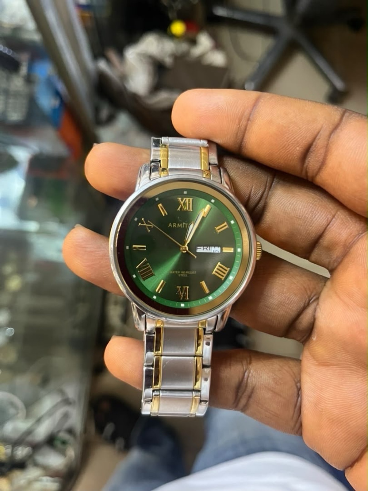 Montre venu Armitron